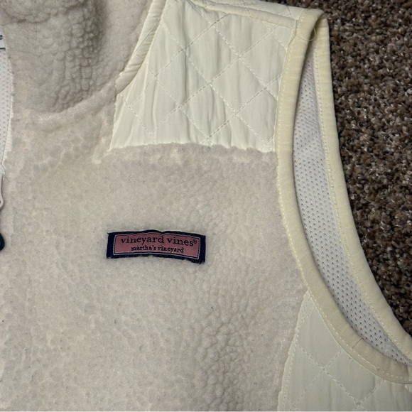 Vineyard Vines Women's Ivory Quilted Vest XS - Picture 7 of 13